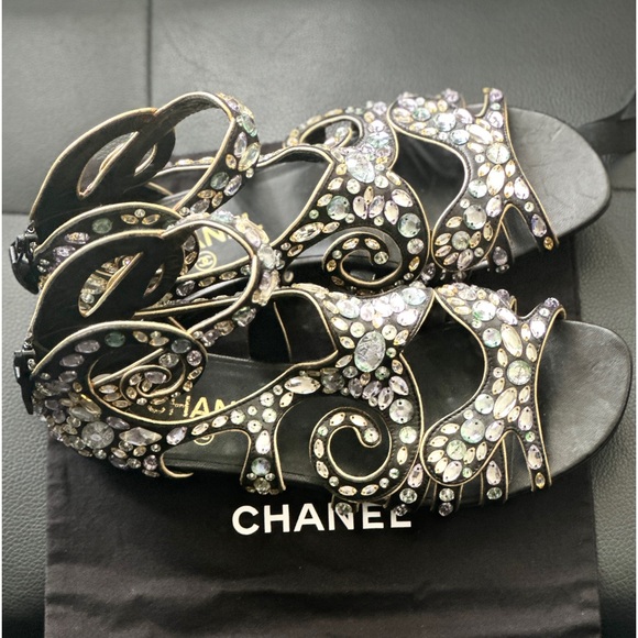 Chanel evening shoes - Picture 3 of 6